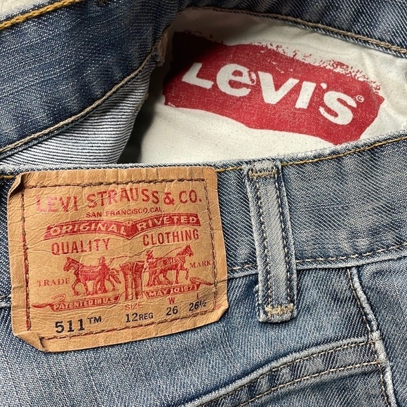 Levi’s 511 Jean Upcycled Cut-off Shorts Lace Urban Renewal Size Small - Picture 4 of 8